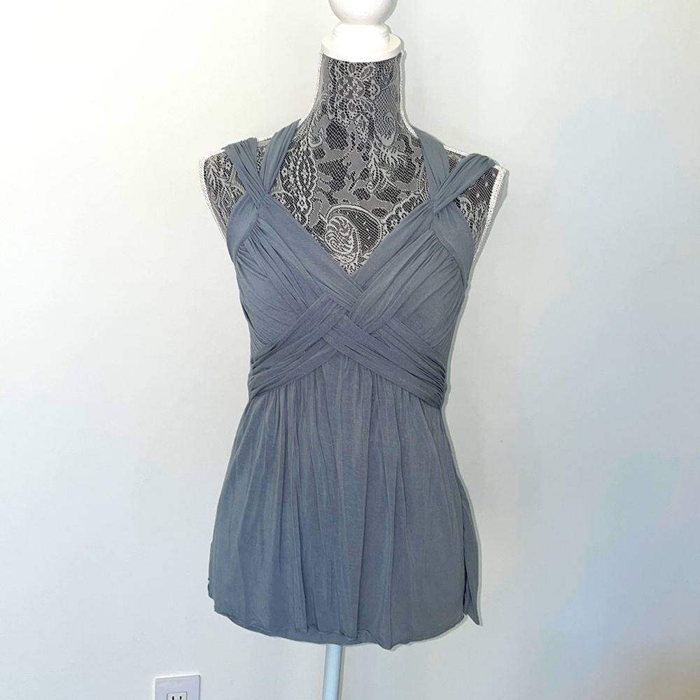 Bailey 44 beautiful top, size XS It’s very stretchable. Perfect condition.
